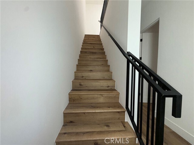 Building Photo - 5044 Laurel Canyon Blvd