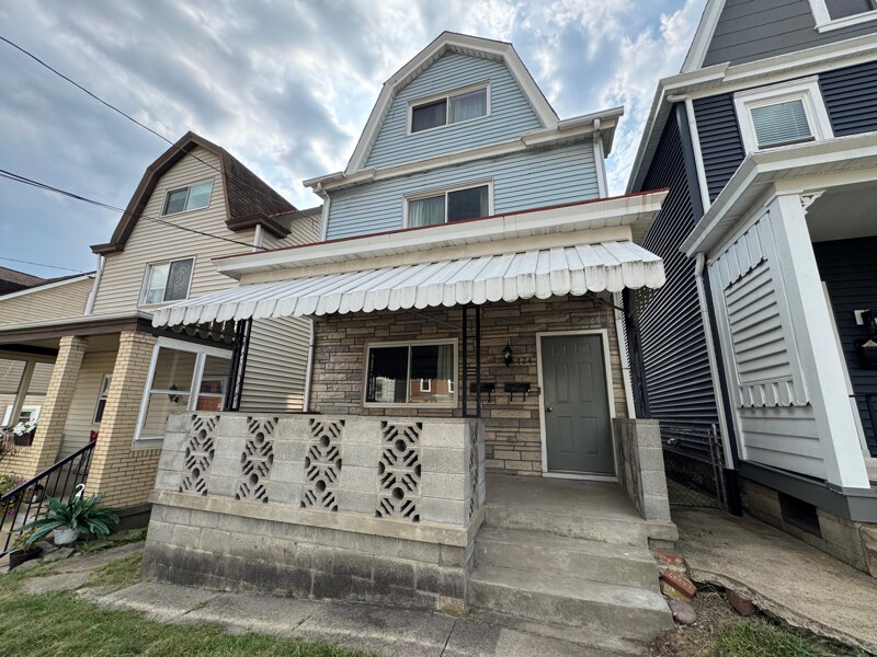 Primary Photo - 724 Wills St