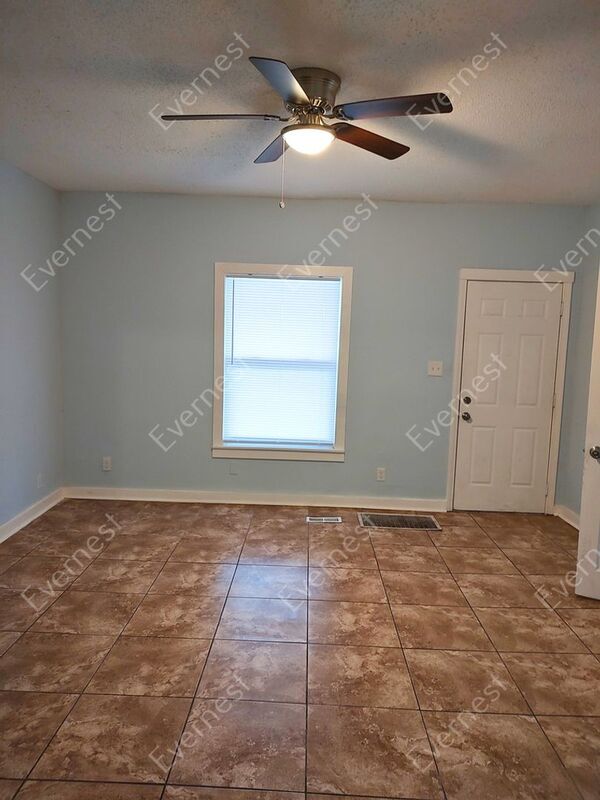 Foto del edificio - 3416 Anderson Ave