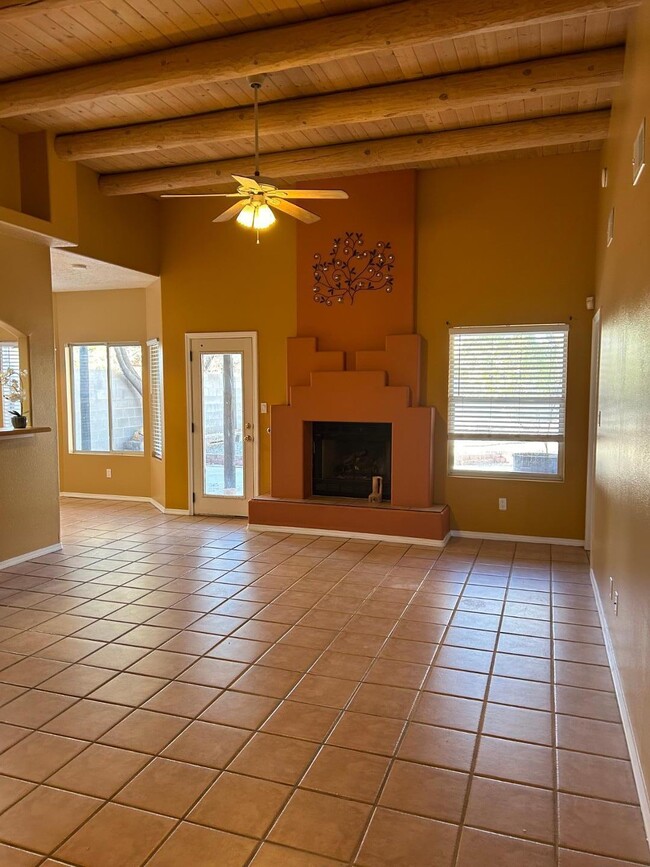 Building Photo - 3905 Sundrop Pl NW