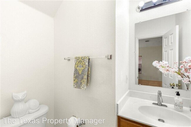 Building Photo - 4 br, 2.5 bath House - 1206 Devil Ridge