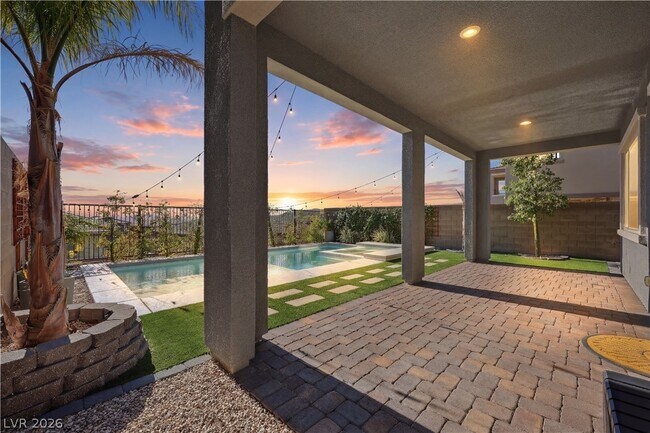 Foto del edificio - 402 Purple Sandpiper St