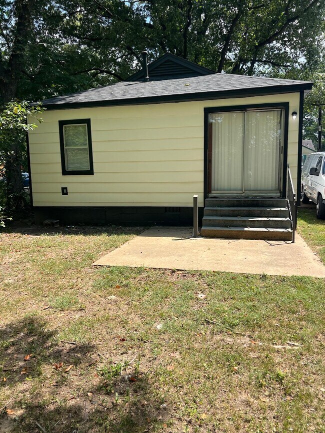 Foto del edificio - 2292 Redwood Ave