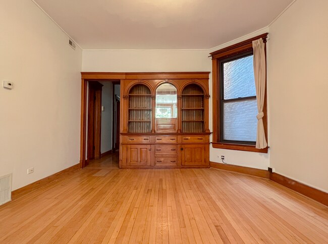 Foto del edificio - 909 N Campbell Ave