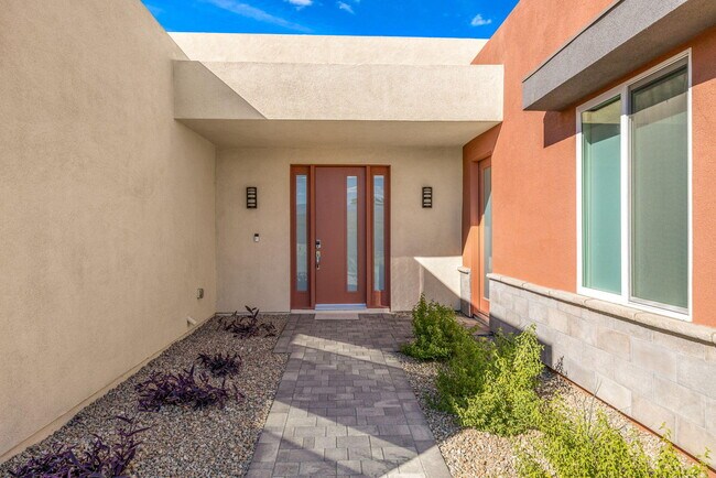 Building Photo - 26 Iridium Wy