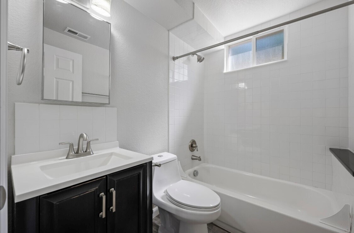 Foto principal - 6250 W Ohio Ave