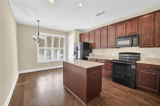 Foto del edificio - 3708 Majestic Oak Dr SW