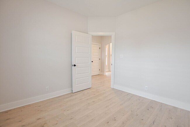 Foto del edificio - Pet Friendly Four Bedroom in Reserve at Oakland!