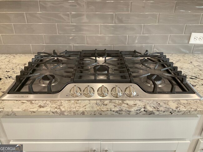 Foto del edificio - 240 Hollis St