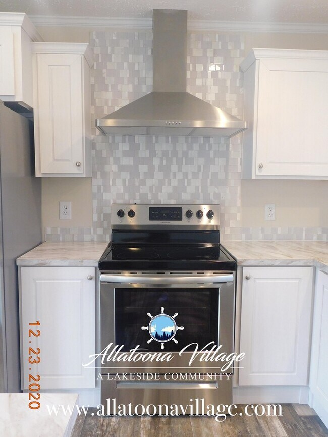 Foto del edificio - Brand New Home with Lake Access! 3BR/2Bth ...