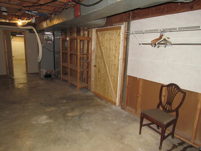 Building Photo - 4522 Blue Ridge Blvd