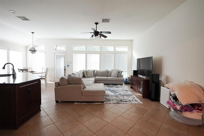 Foto del edificio - 27702 Amy Willow Ln