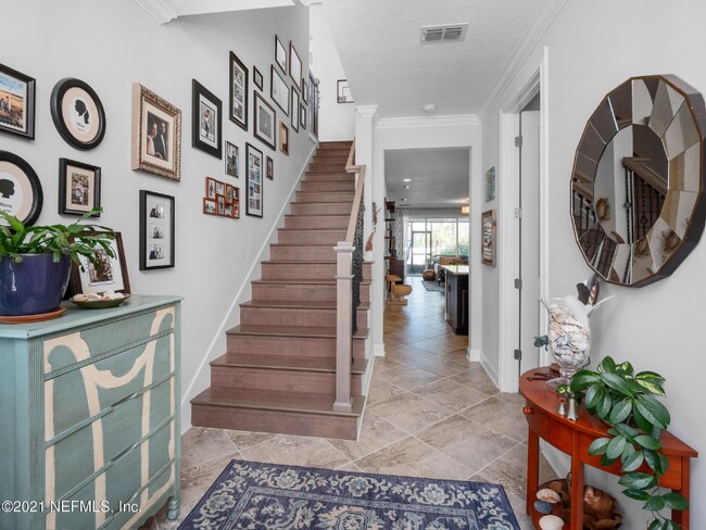 Foto del edificio - 330 Treasure Harbor Dr