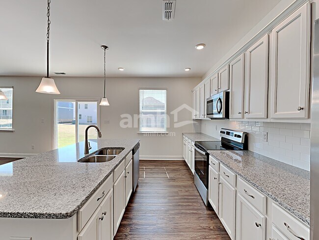 Foto del edificio - 3213 Pinemount Rd