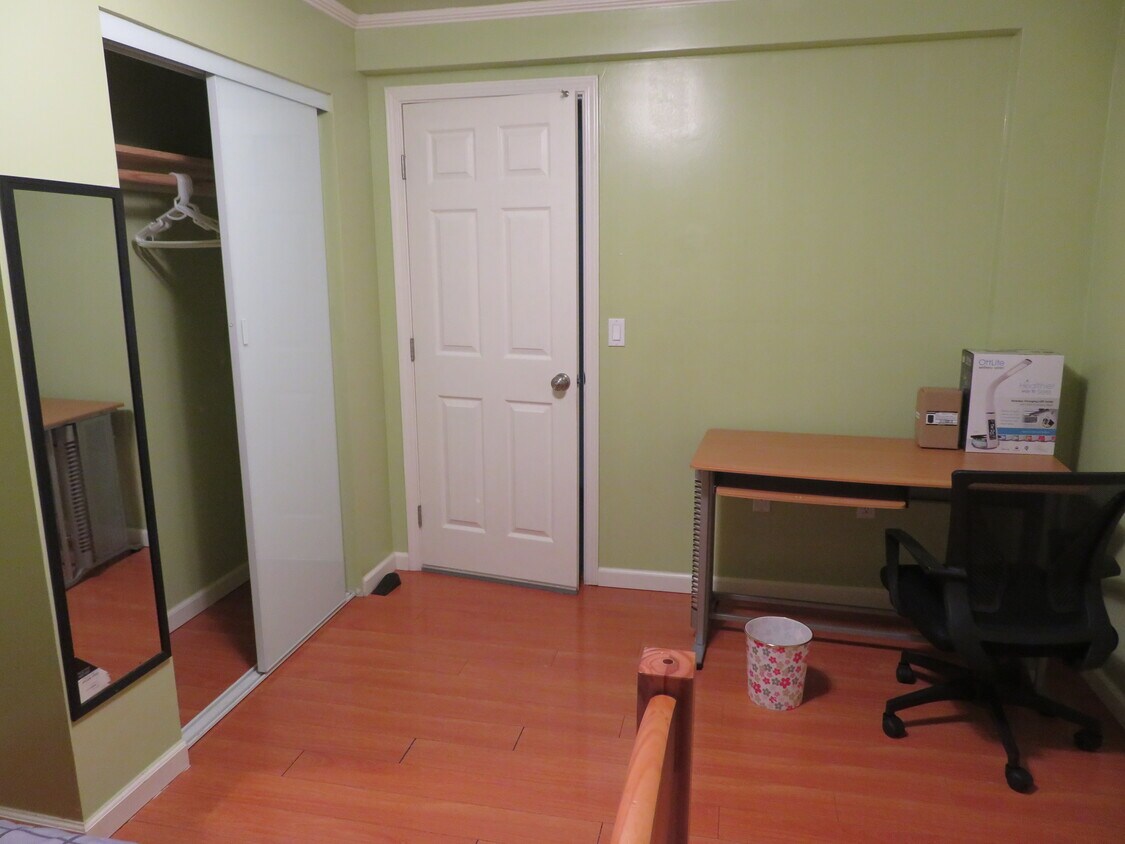 Foto principal - 2546 26th Ave