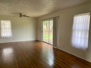 Foto del edificio - 105 Mandalay Ln