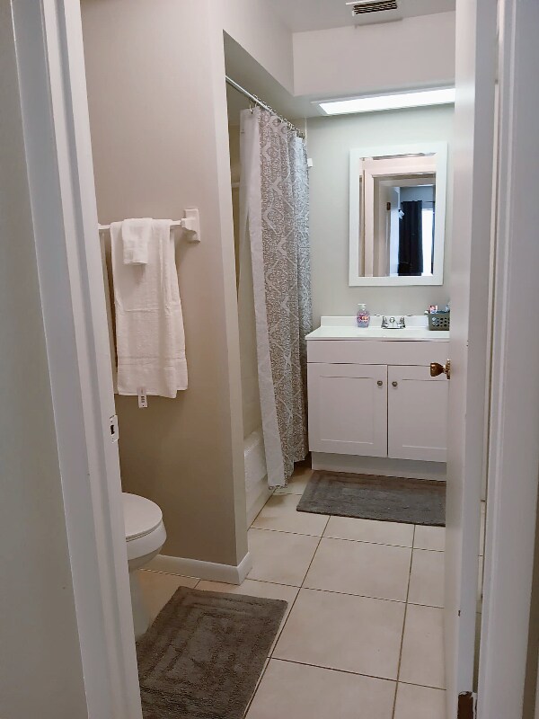 Building Photo - 1835 Crystal Grove Dr