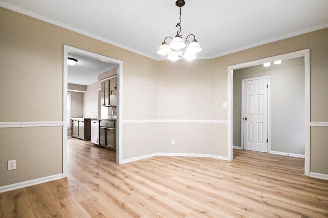 Foto del edificio - Pet Friendly Three Bedroom!