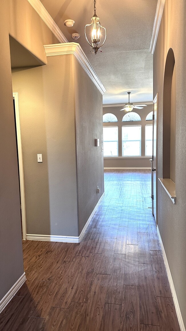 Building Photo - 3837 Las Bahias Dr