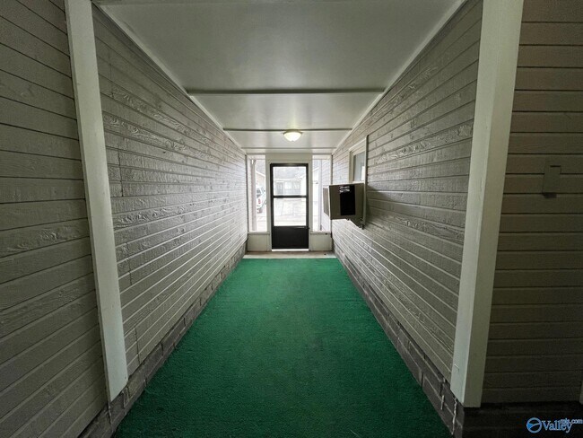 Foto del edificio - 2412 Harpeth Pl SW