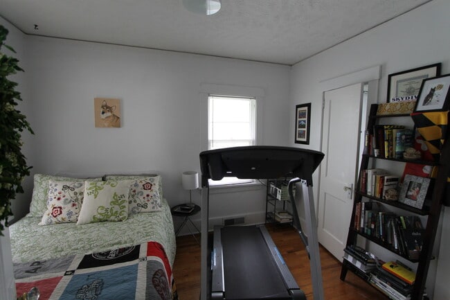 Foto del edificio - Beautiful 2-bedroom Charmer in Aksarben
