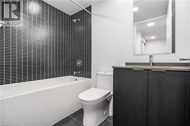 Building Photo - 1 Jarvis St