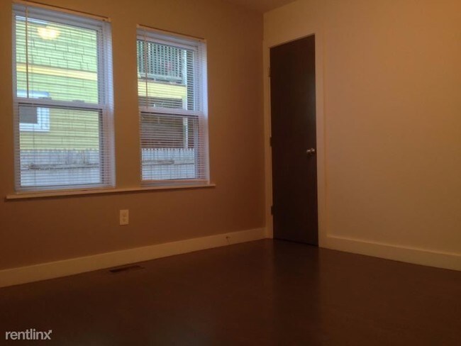 Foto del edificio - 52 W Walnut Park