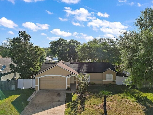 Foto del edificio - 1020 High Ridge Ct