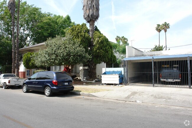Building Photo - 6600 Woodman Ave