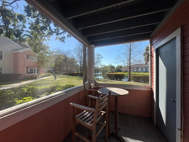 Foto del edificio - 1125 Crystal Way