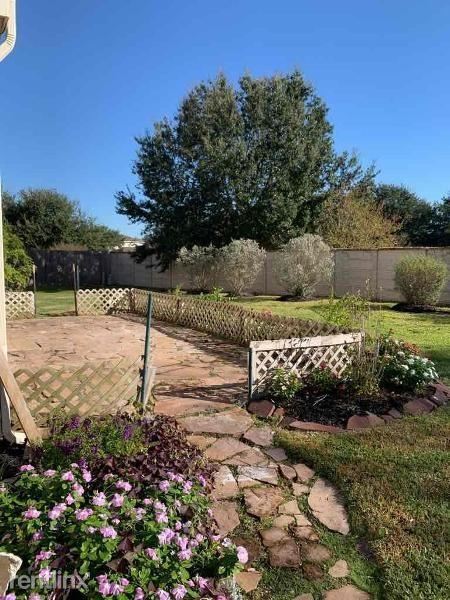 Foto del edificio - 5 br, 3 bath House - 19504 Cliffsage Court