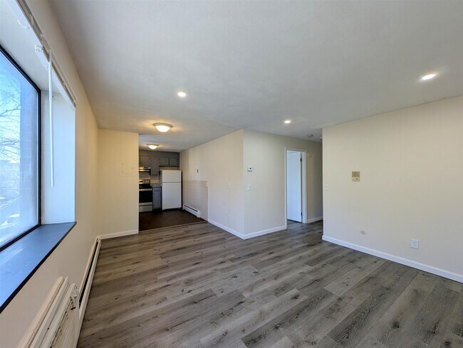 Foto del edificio - 84 Newbury St