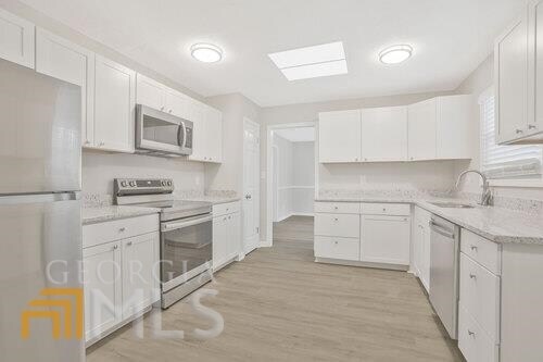 Building Photo - 1819 Kimberly Dr SW