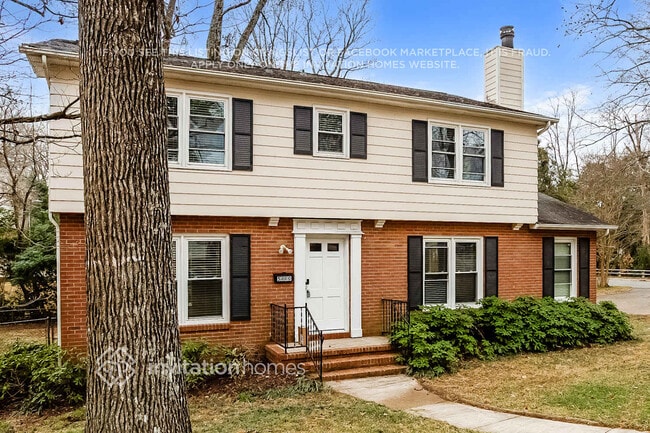 Foto del edificio - 5800 Amity Pl