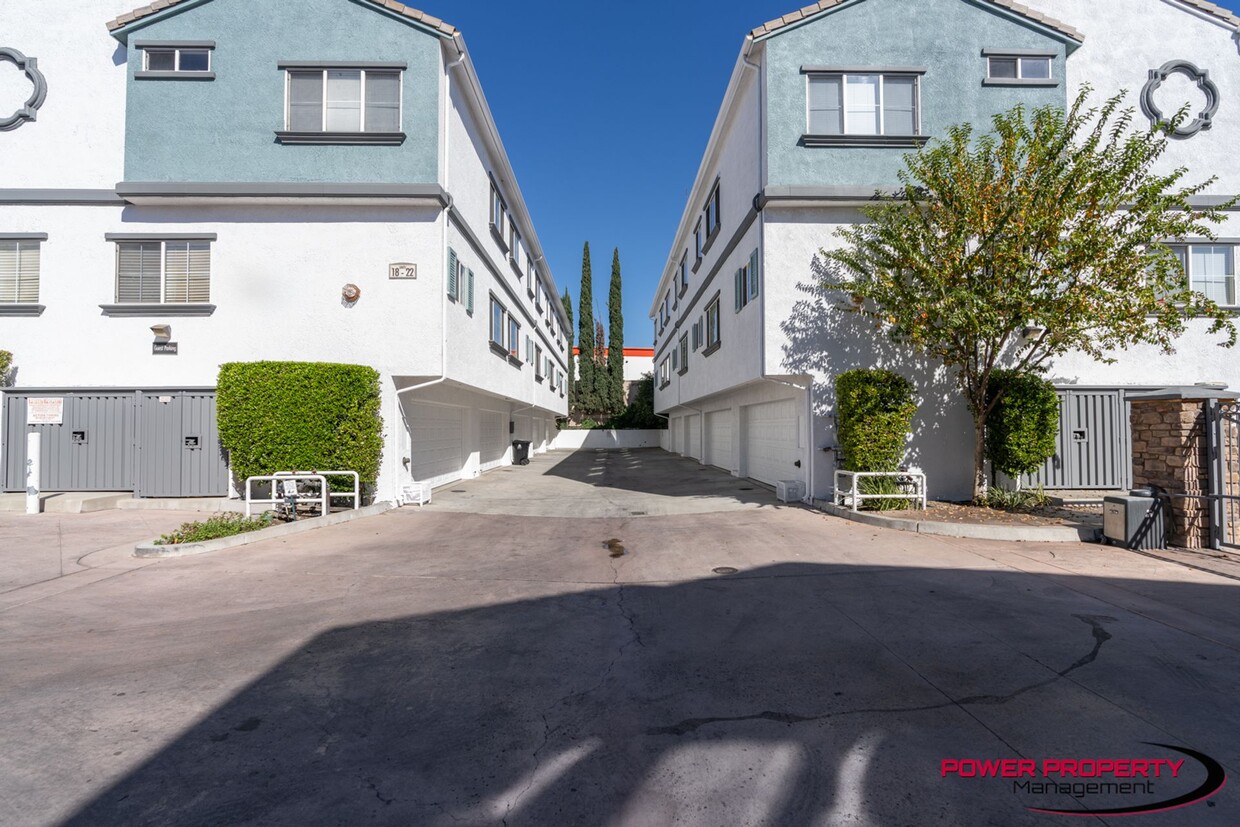 Foto del edificio - Vantaggio Townhomes