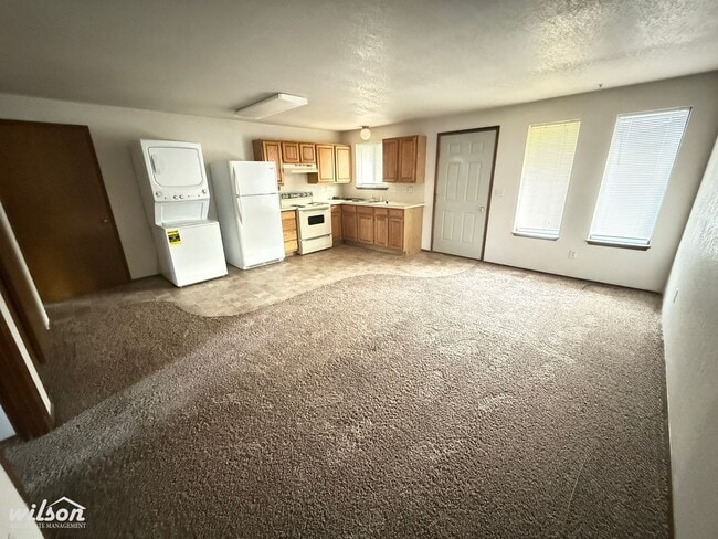 Building Photo - 409 S 49th Ave