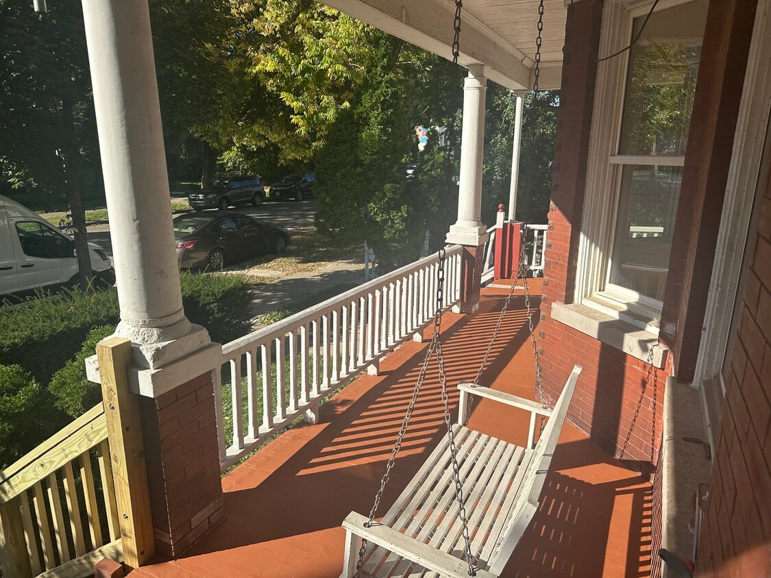 932 S 4th St, Milwaukee, WI 53204 House Rental in Milwaukee, WI