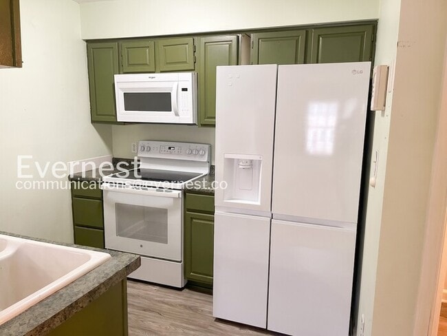 Foto del edificio - 12135 Salemtown Dr