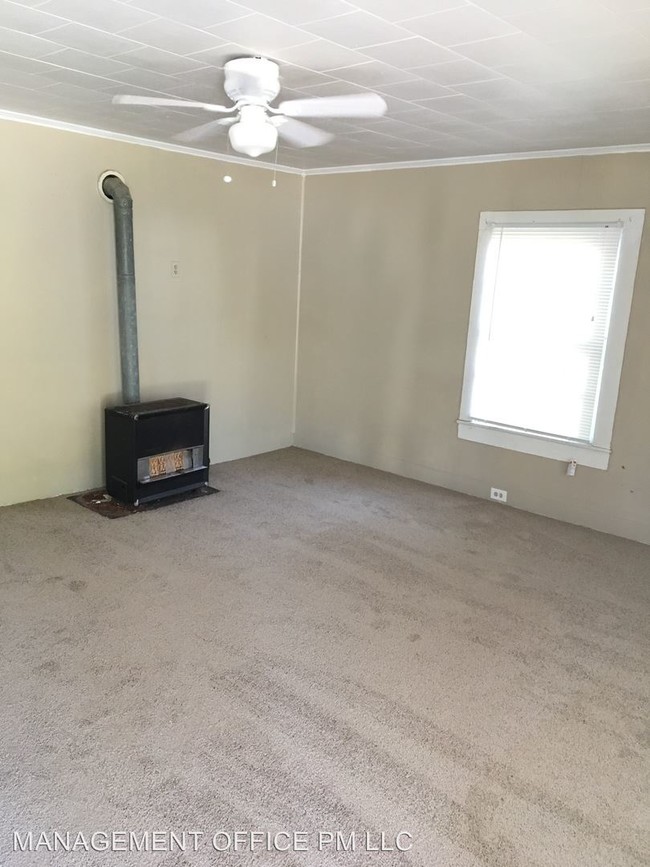 Foto del edificio - 2 br, 1 bath House - 408 North Broad St
