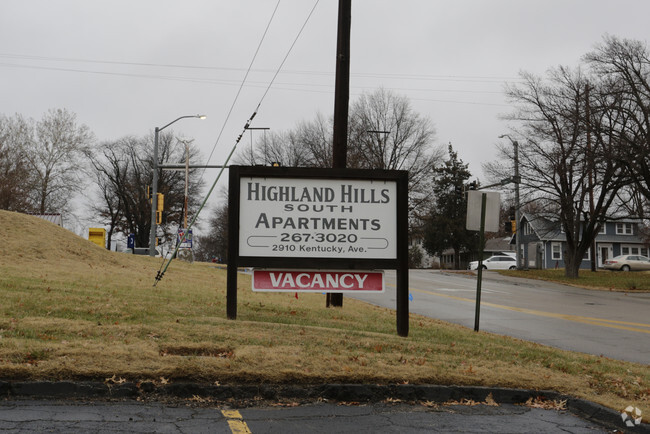 Highland Hills South - Highland Hills South Apartments