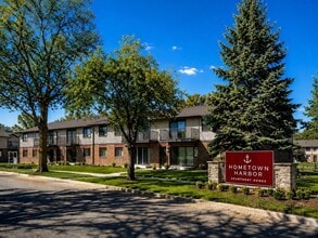 Building Photo - 591 W Arndt St