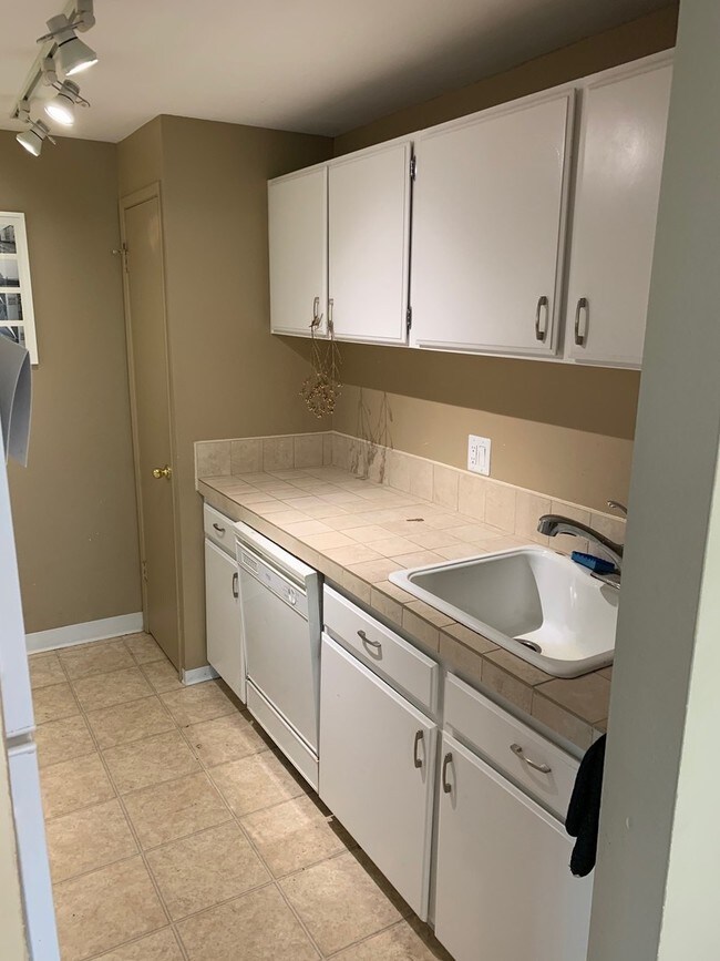 Foto del edificio - 9900 NE 124th St, #B131, Kirkland, WA 98034