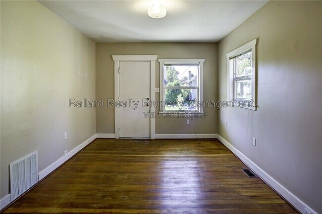 Foto del edificio - 7738 14th Ave NW