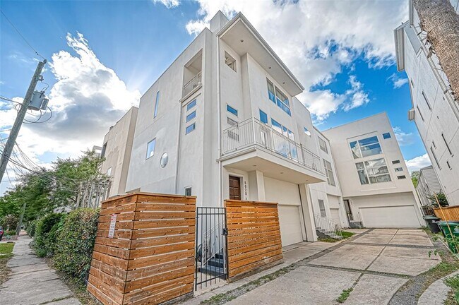 Foto del edificio - 5628 Kiam St