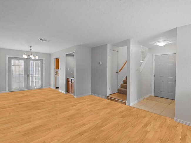 Building Photo - 18515 Egret Bay Blvd