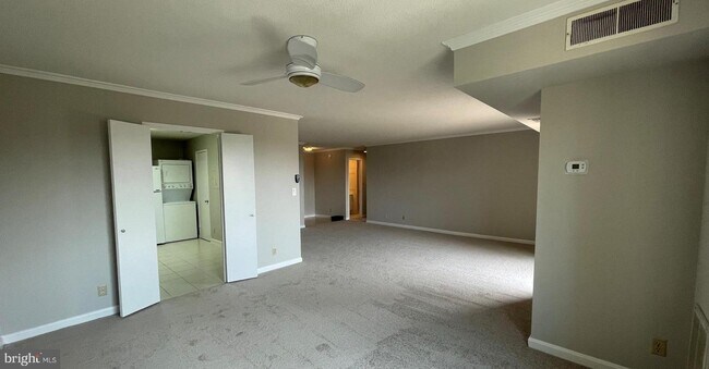 Building Photo - 8350 Greensboro Dr