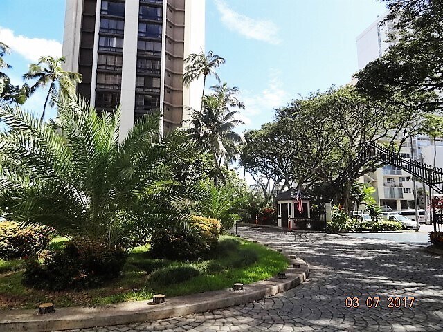 Building Photo - NEAR KAPAHULU/ALA WAI BLVD,  1/1/1, DH/MTN...