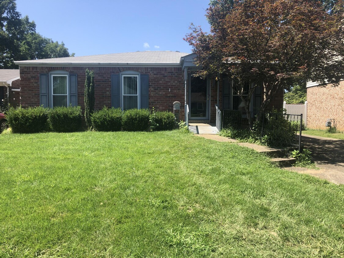Primary Photo - 3750 Rouge Way