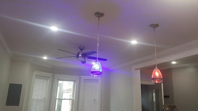 Foto del edificio - 312 Claremont Ave