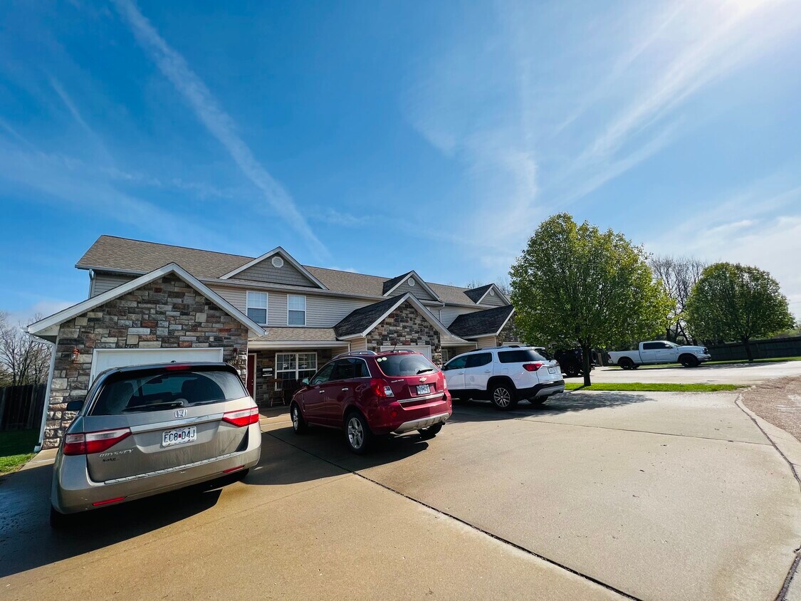 Foto del edificio - 16144 Holy Cross Ln